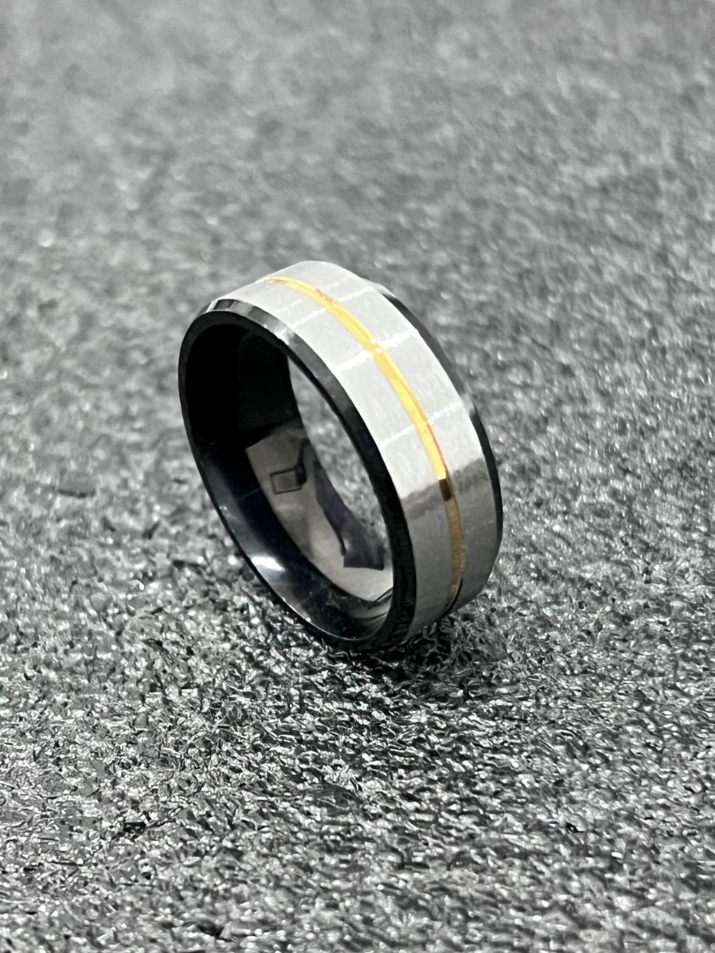 Gold Stripe Ring – 8mm Band Width