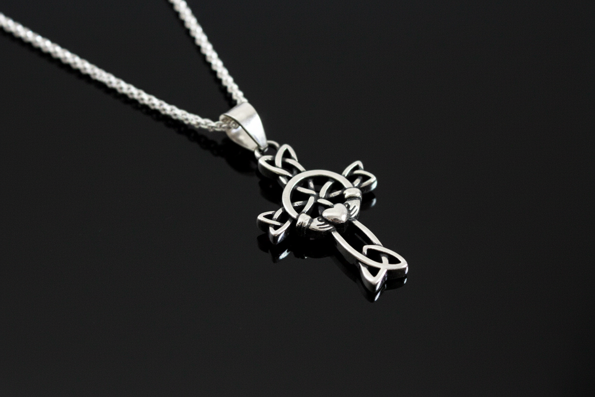 Celtic Irish Claddagh Pendant 925 Sterling Silver