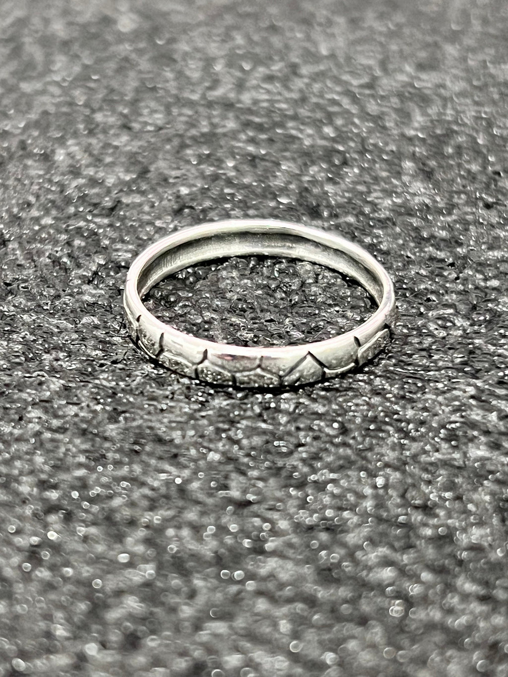 Slim 3mm Oxidized Design Band – Sterling Silver