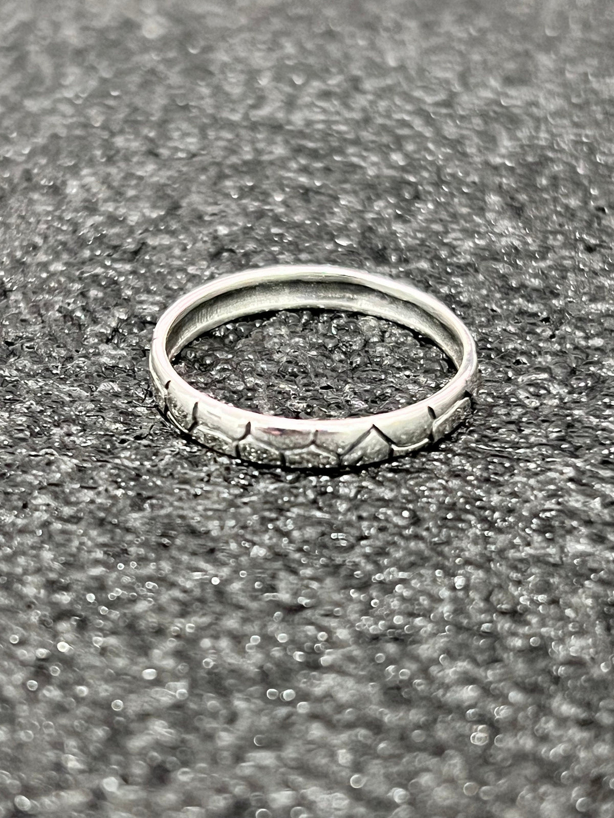 Slim 3mm Oxidized Design Band – Sterling Silver