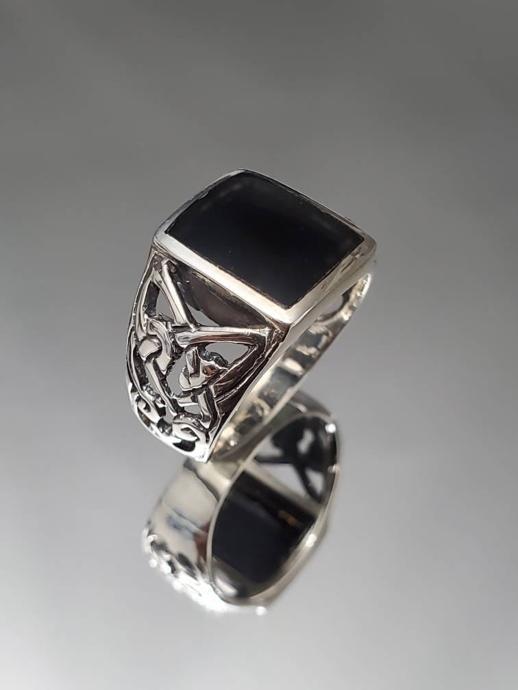 Onyx Celtic Ring