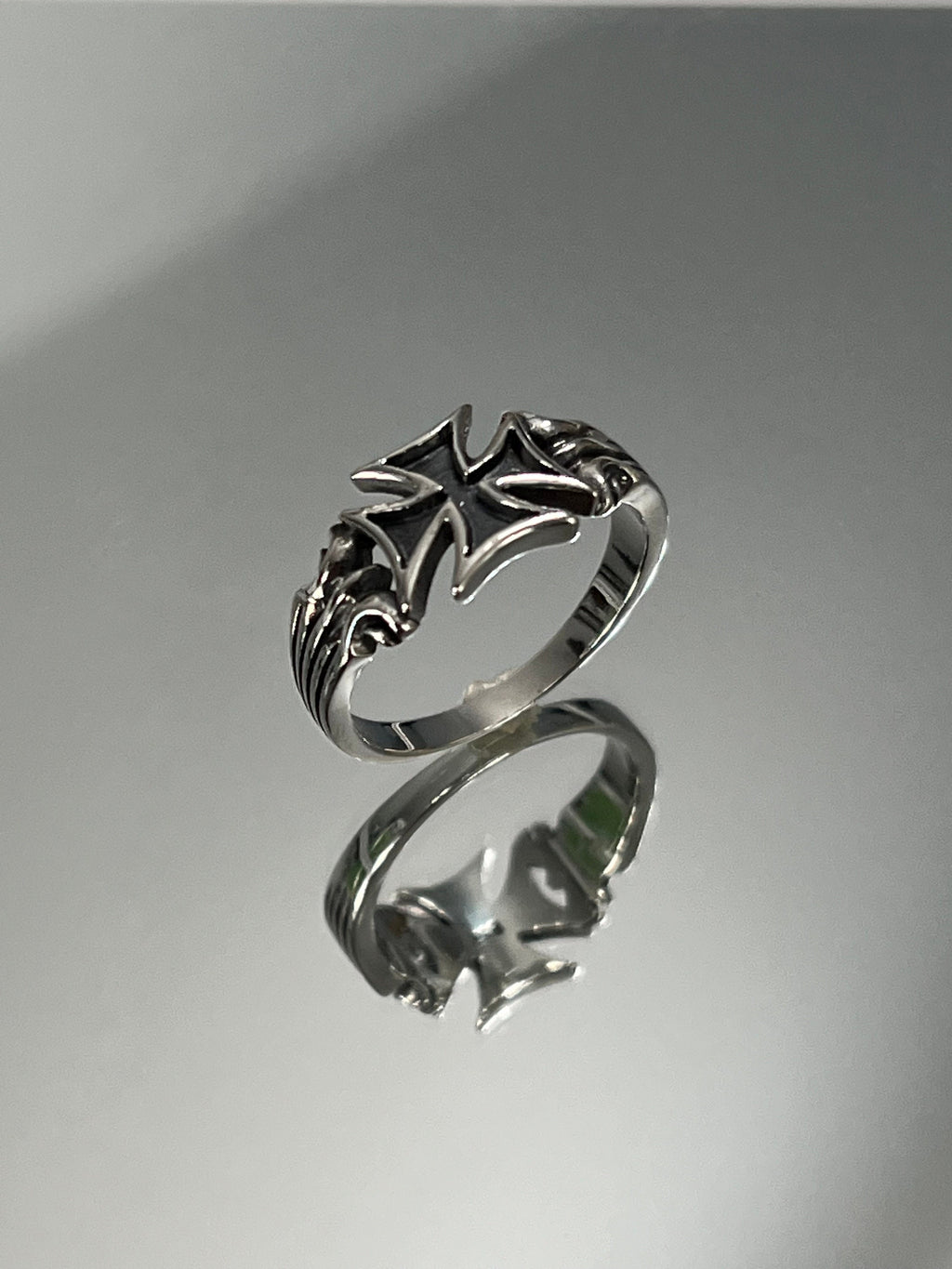 Cross Ring – Sterling Silver with Rhodium Plated