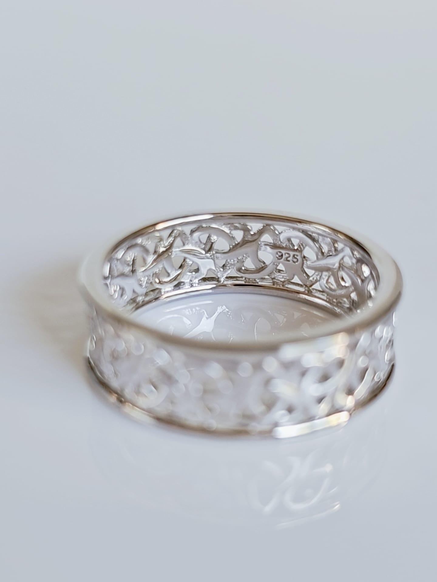 Celtic Outer Rims Sterling Silver Ring Timeless Triquetra Elegance with Ancient Heritage