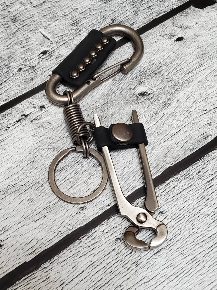 Stainless Steel and Leather Keychain with Wire Cutter - Perfect Gift for Him