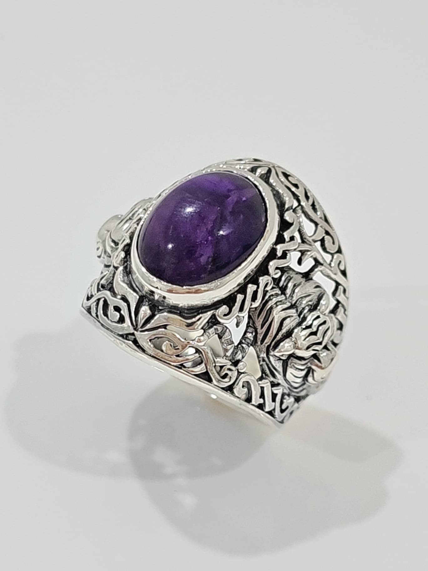 Tiger Amethyst Signet Ring