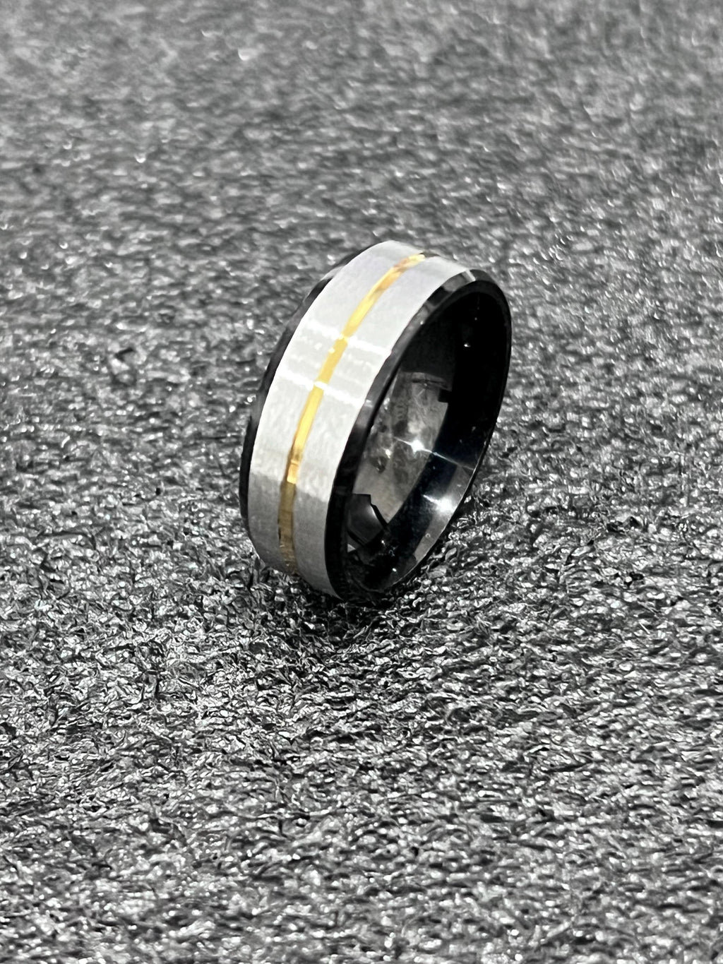 Gold Stripe Ring – 8mm Band Width