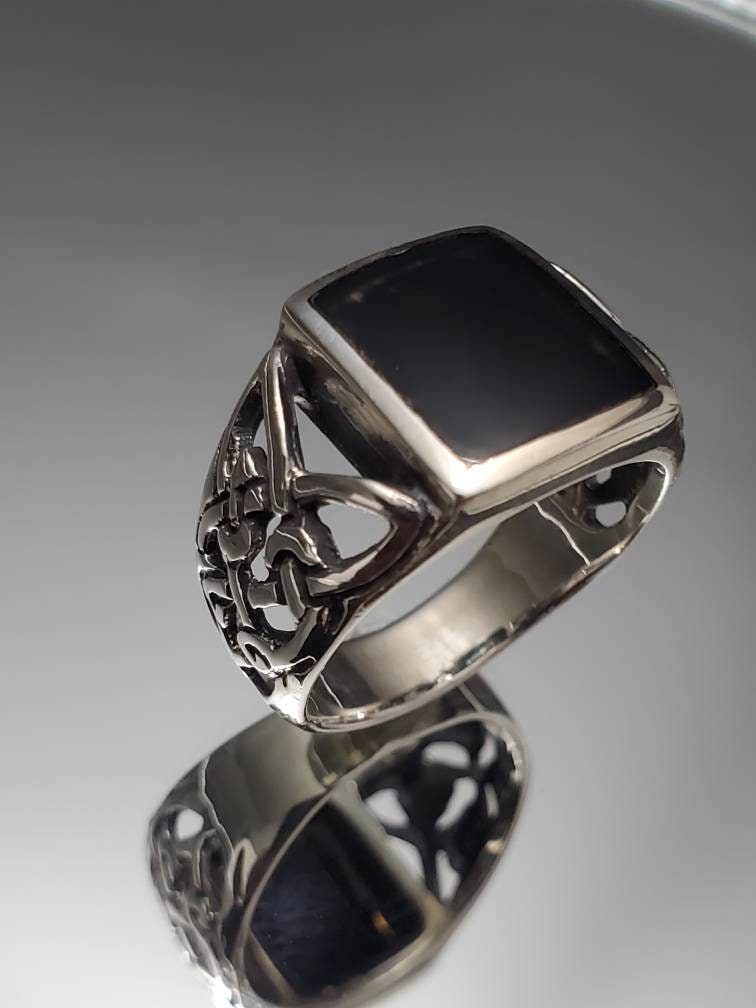 Onyx Celtic Ring