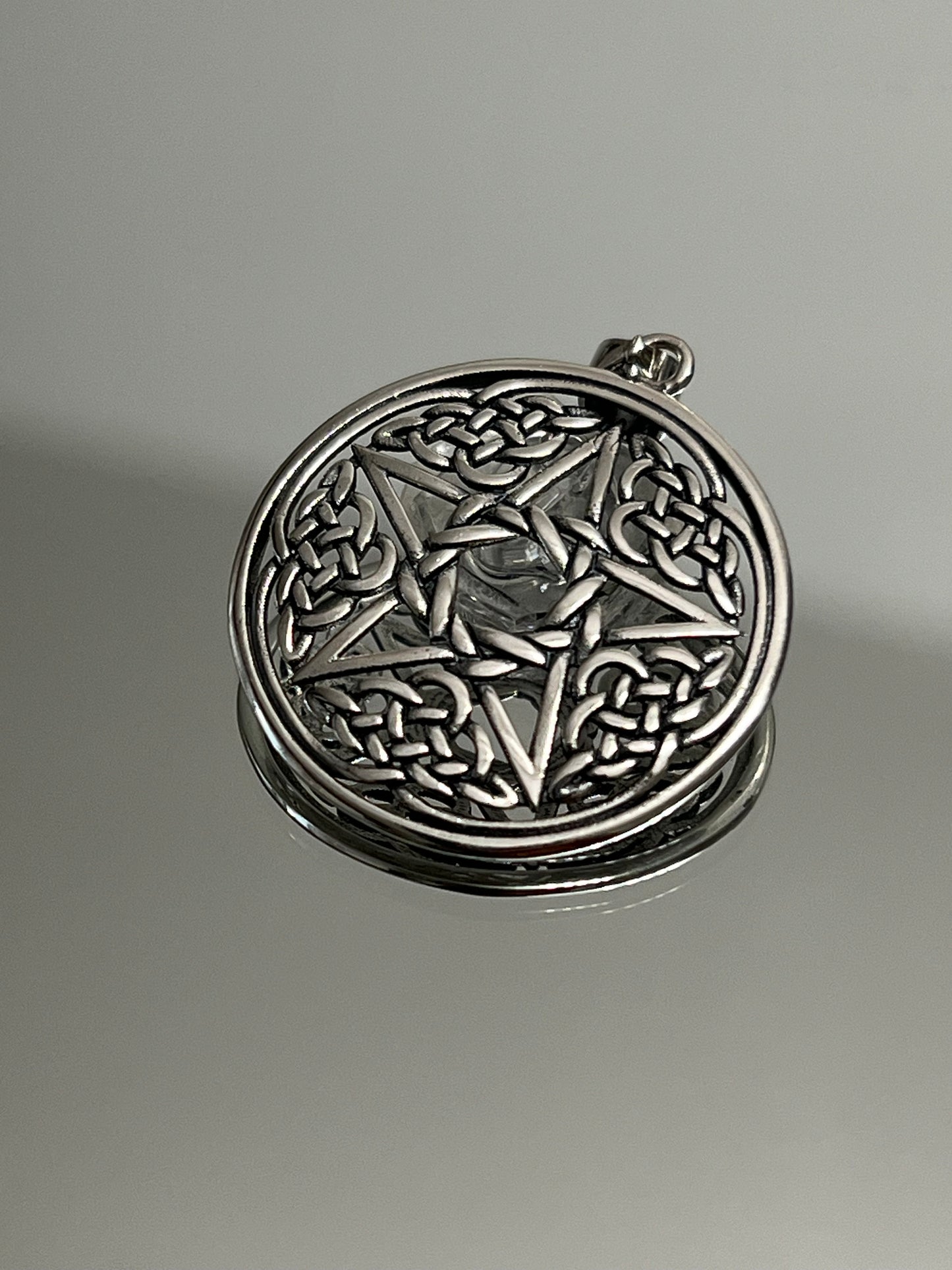 This item is a men's sterling silver Celtic Star Pendant.