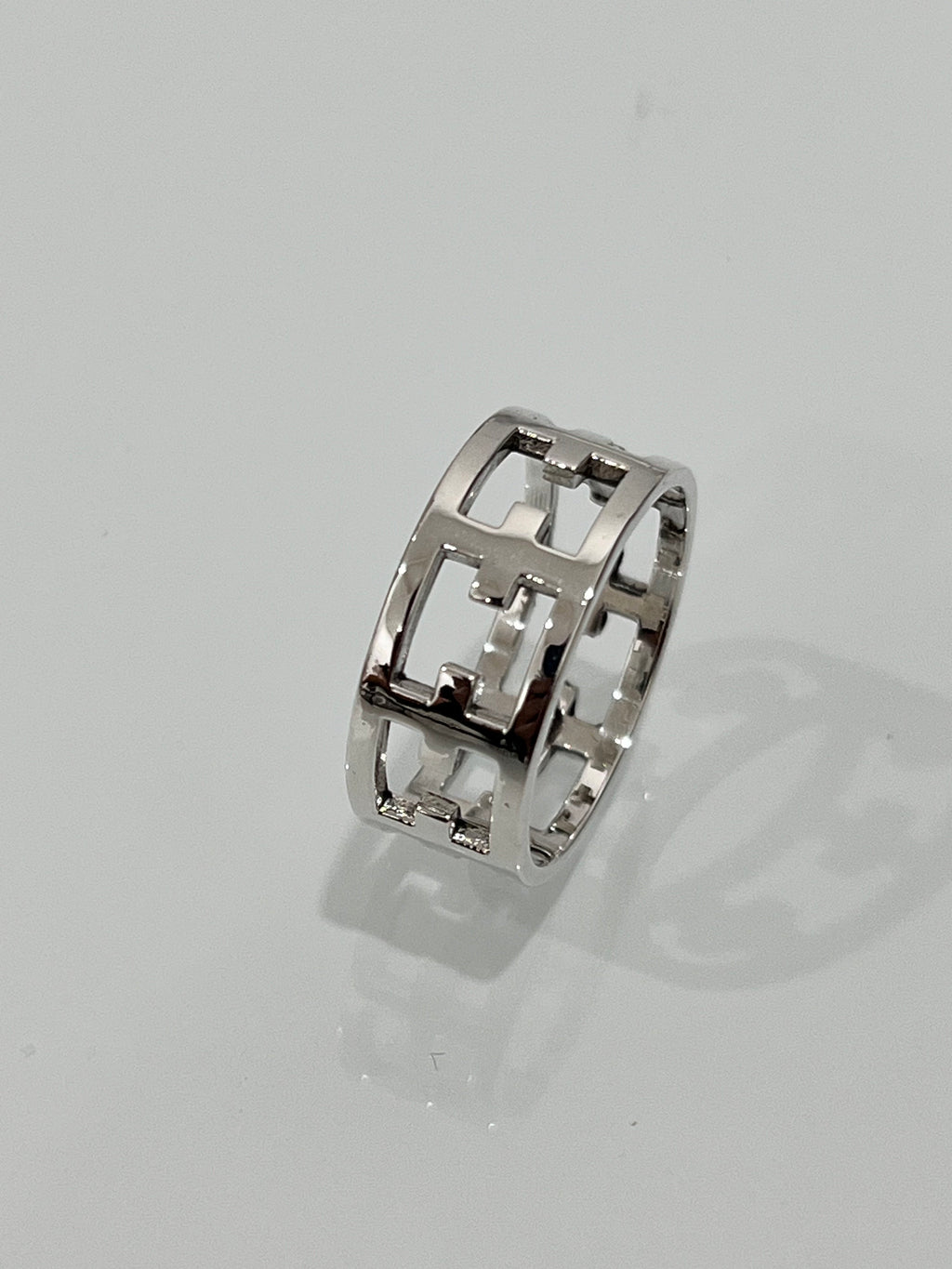 Cross Men's Band – Sterling Silver