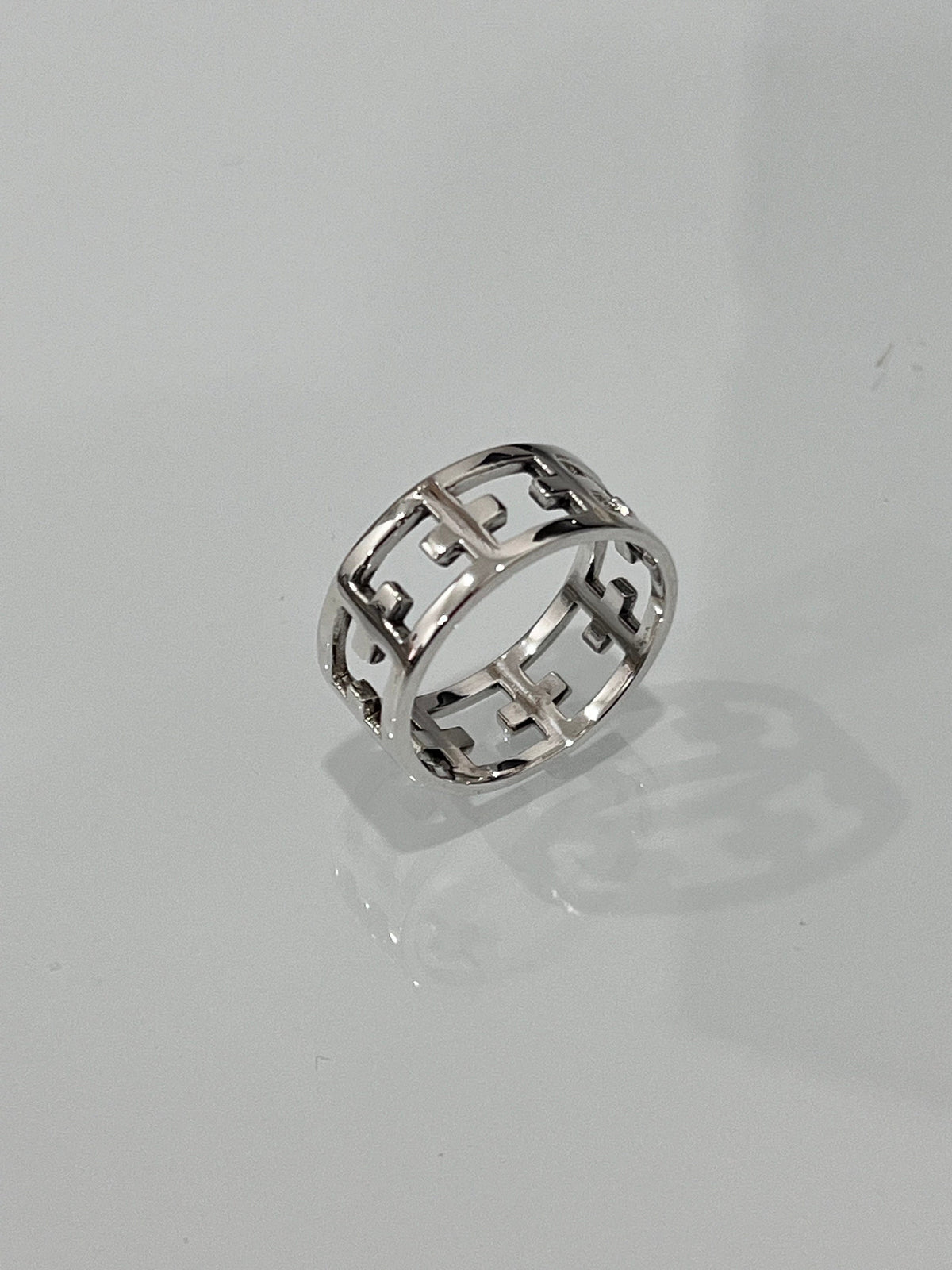 Cross Men's Band – Sterling Silver