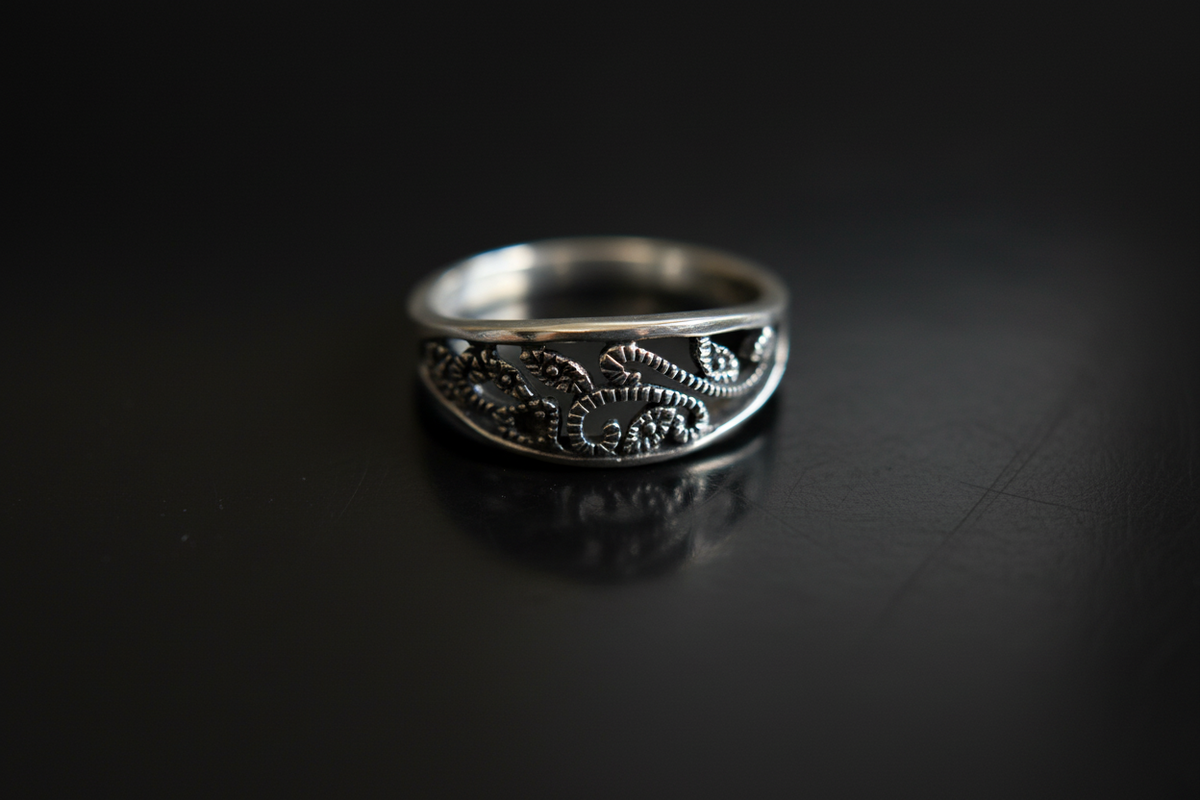 Evil Eye Leaf Vines Ring