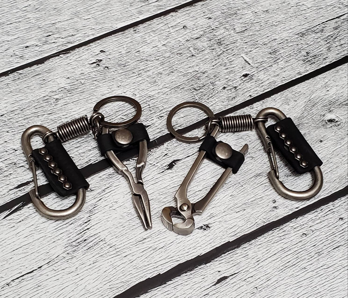 Stainless Steel and Leather Keychain with Wire Cutter - Perfect Gift for Him