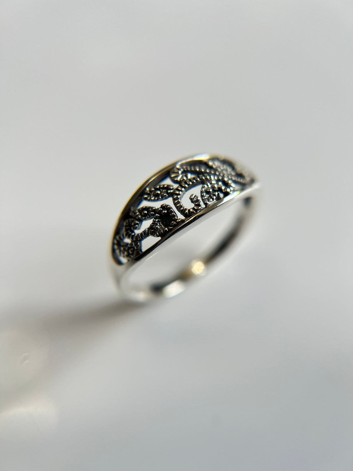 Evil Eye Leaf Vines Ring