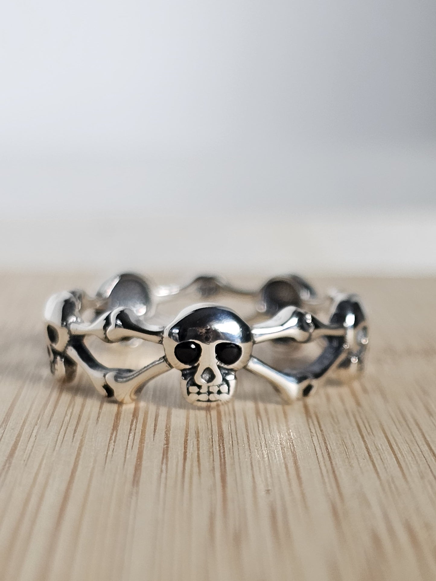 Sterling Silver Skull and Crossbones Ring – Gothic Eternity Band, Unisex, Oxidized Finish, Halloween Jewelry