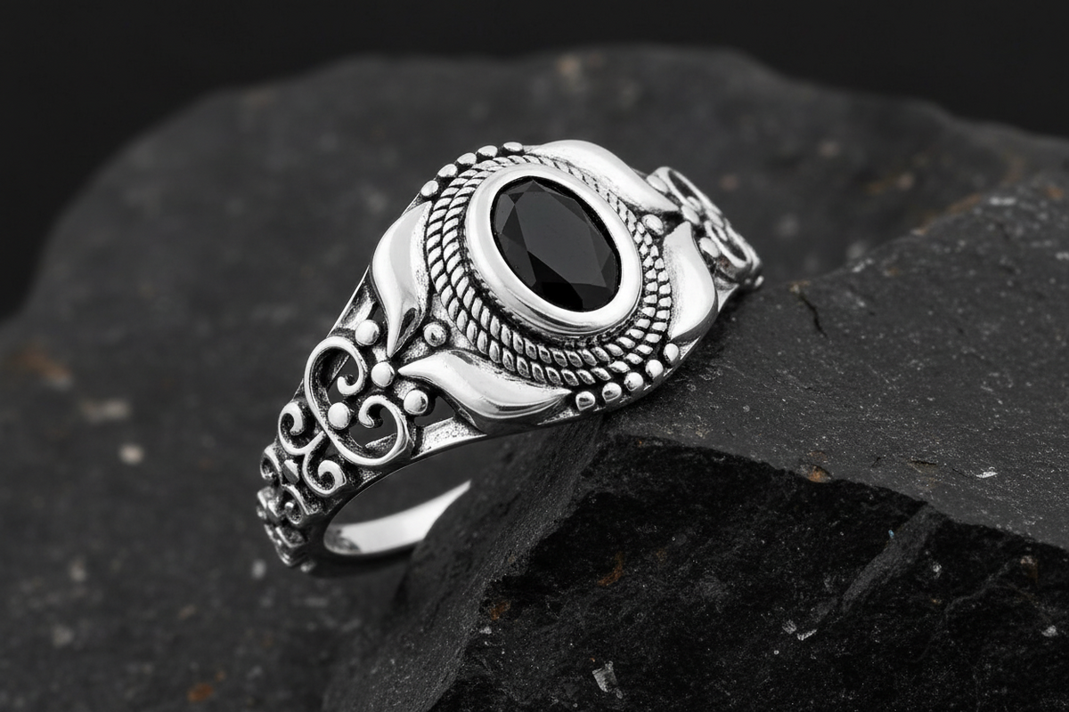 Black Onyx Signet Ring – 925 Sterling Silver