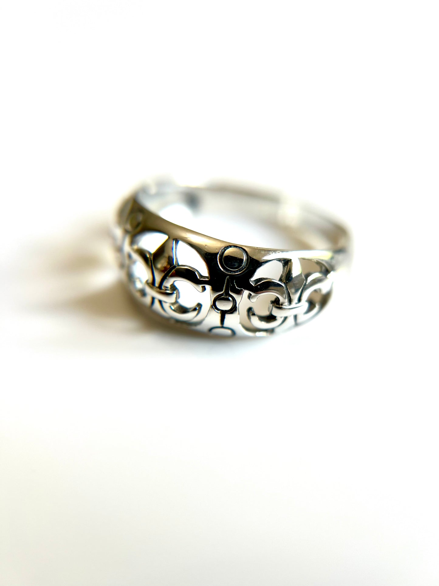 Fleur De Lis Concave