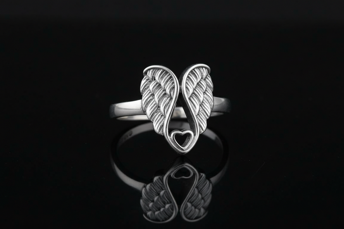 Wings Ring – Sterling Silver with Rhodium Plated