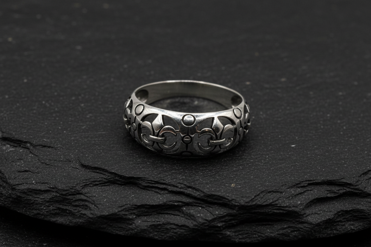 Fleur De Lis Concave