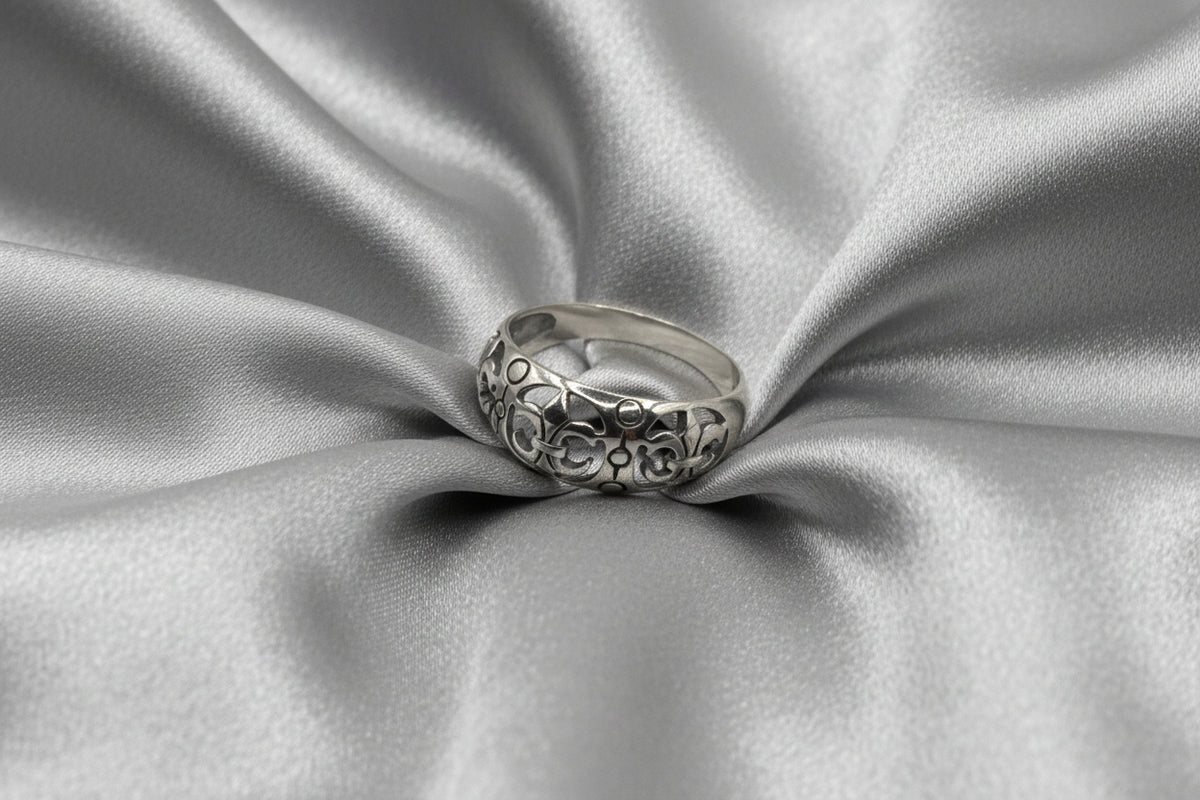 Fleur De Lis Concave