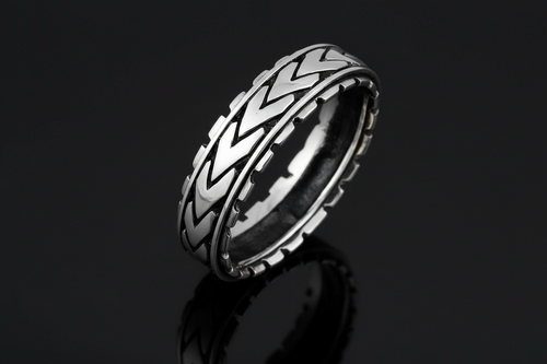 Arrowhead Simple Unisex Wedding Ring – Sterling Silver