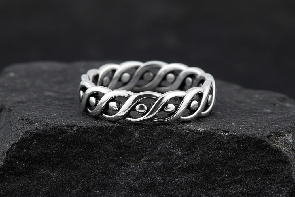 Spiral Eye Unisex Wedding Ring – Sterling Silver