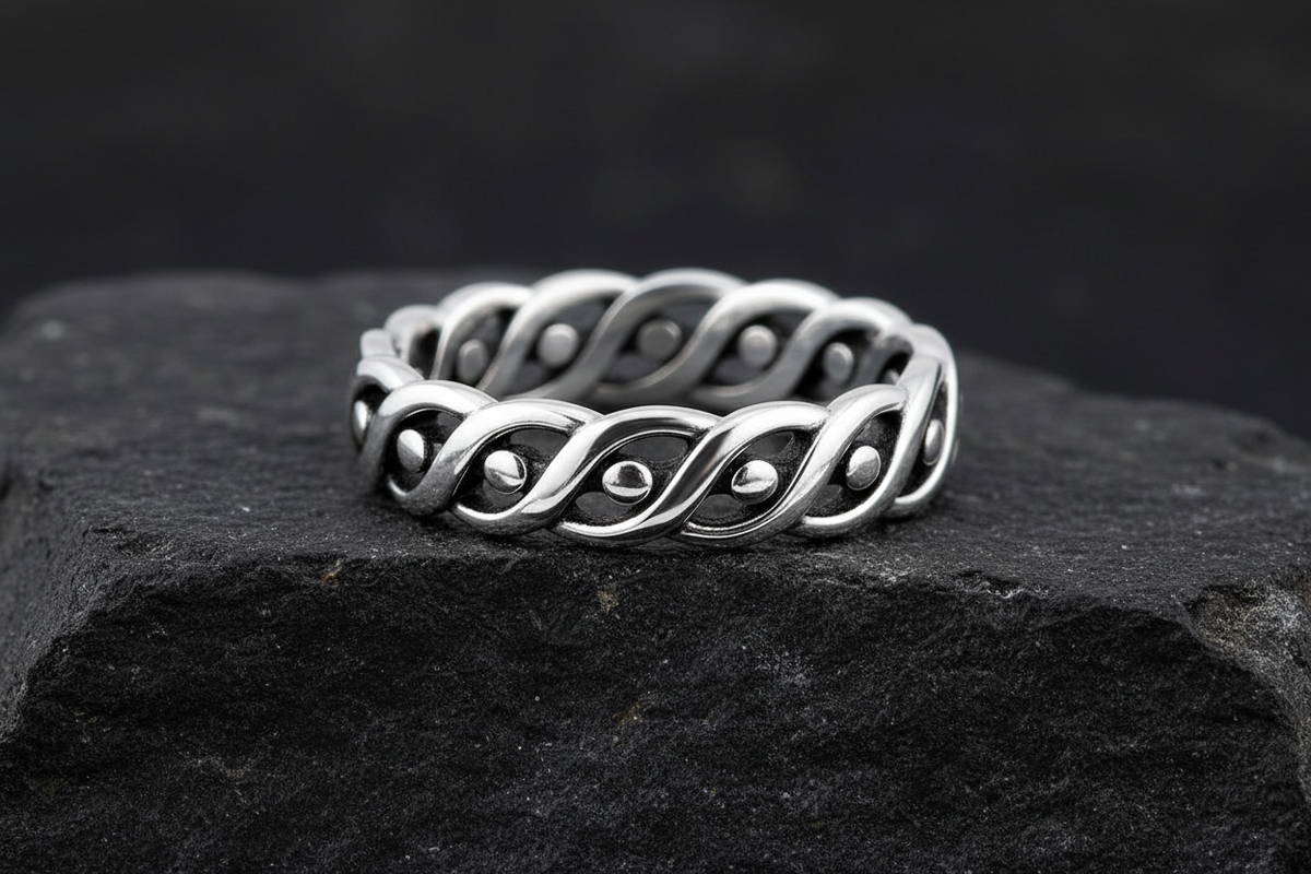 Spiral Eye Unisex Wedding Ring – Sterling Silver