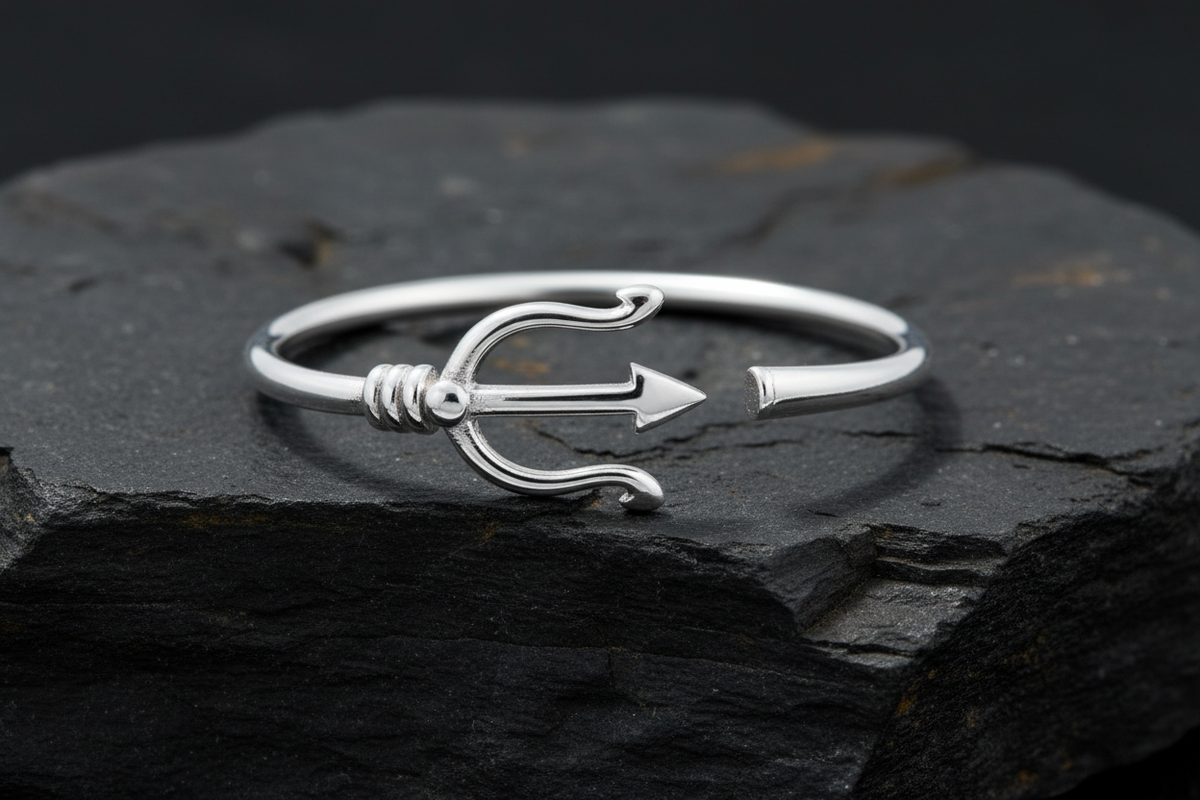 Trident Ring