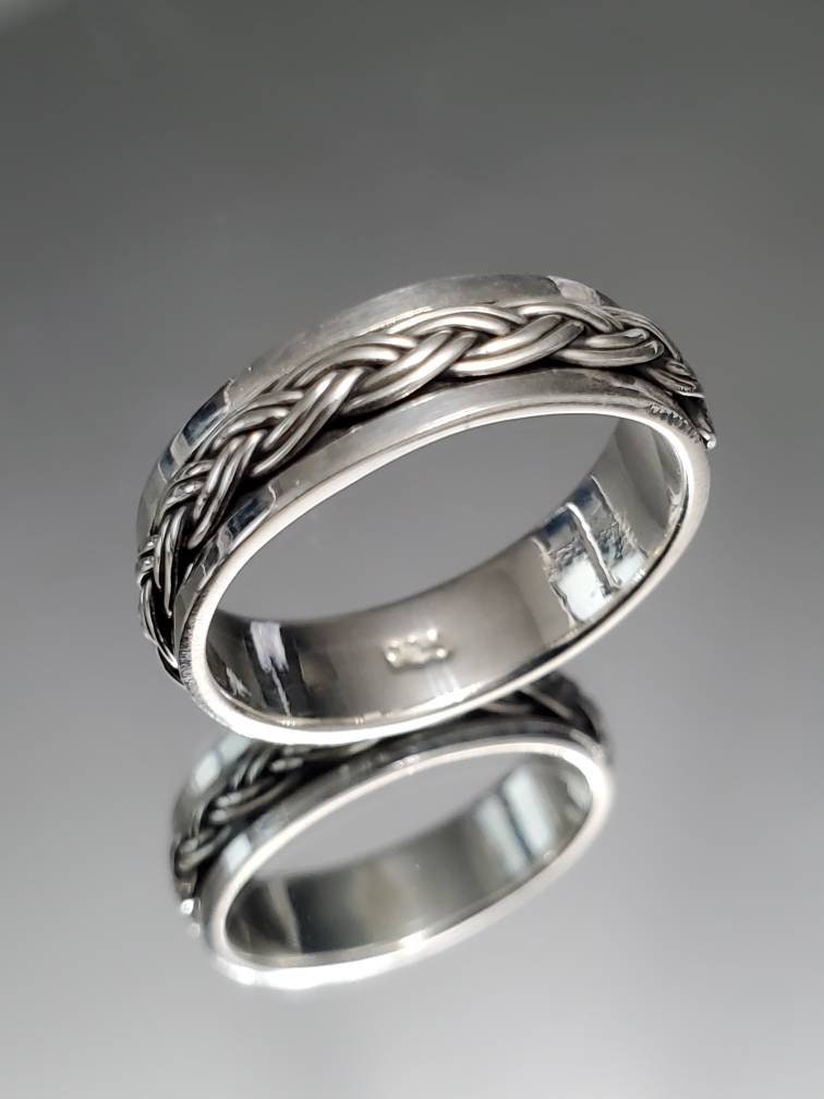 Braided Spinner Ring