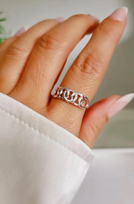 Link Ring – Sterling Silver with High Polish Finish