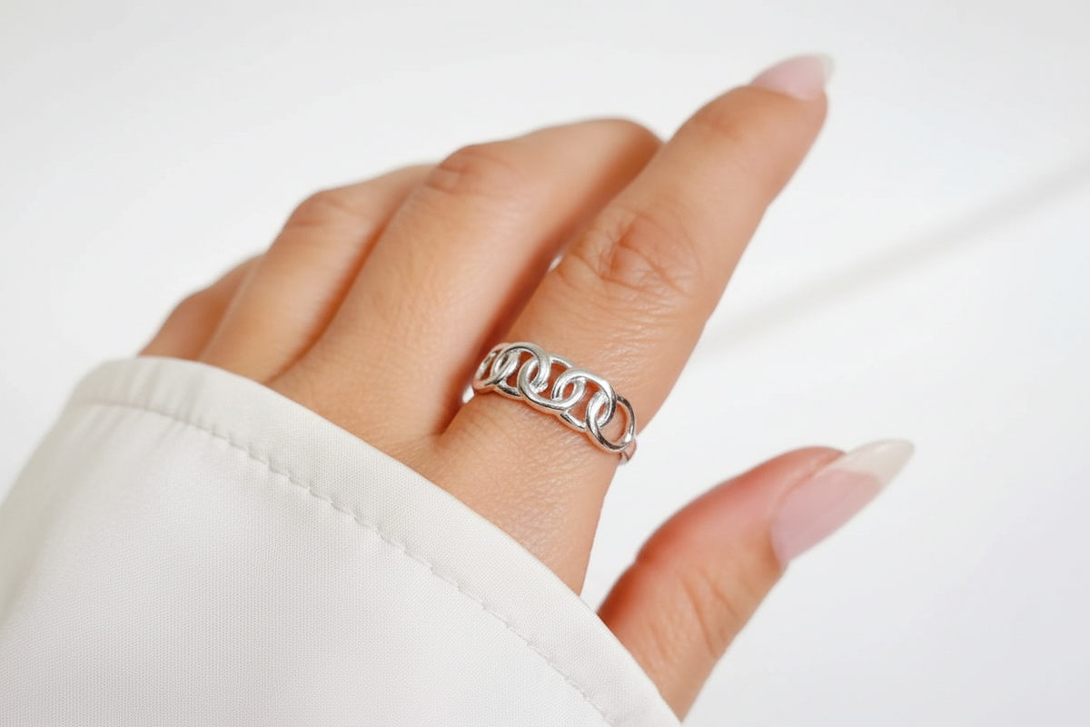 Link Ring – Sterling Silver with High Polish Finish