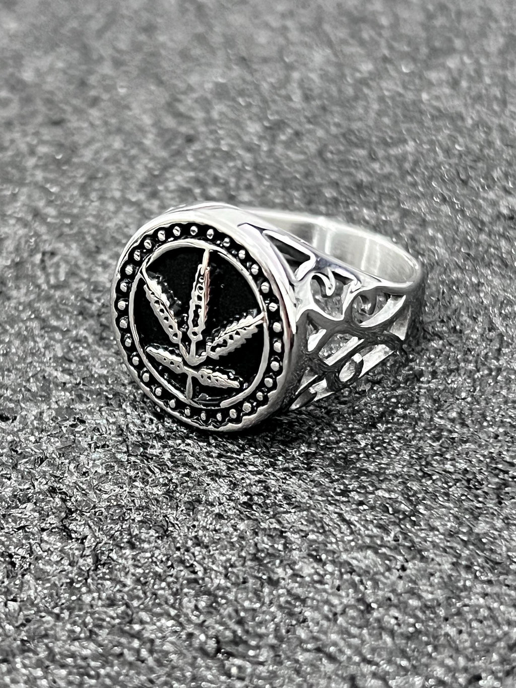 Marijuana Men's Ring – Stainless Steel