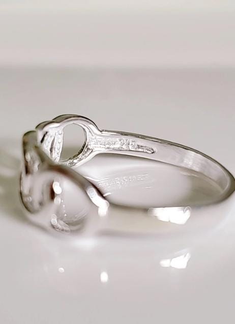 Sterling Silver Chain Link Ring: High Polish Stacking Band