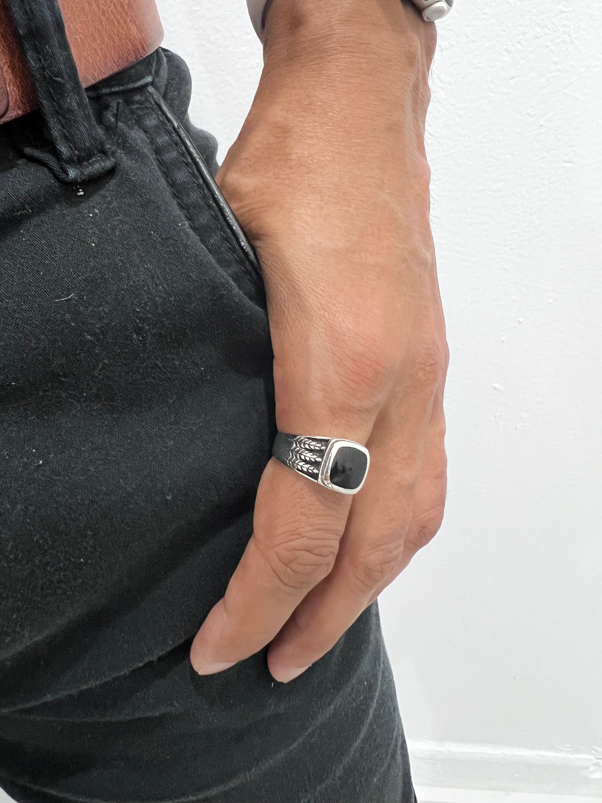Leaves of 420 Onyx Stone Men's Silver Ring