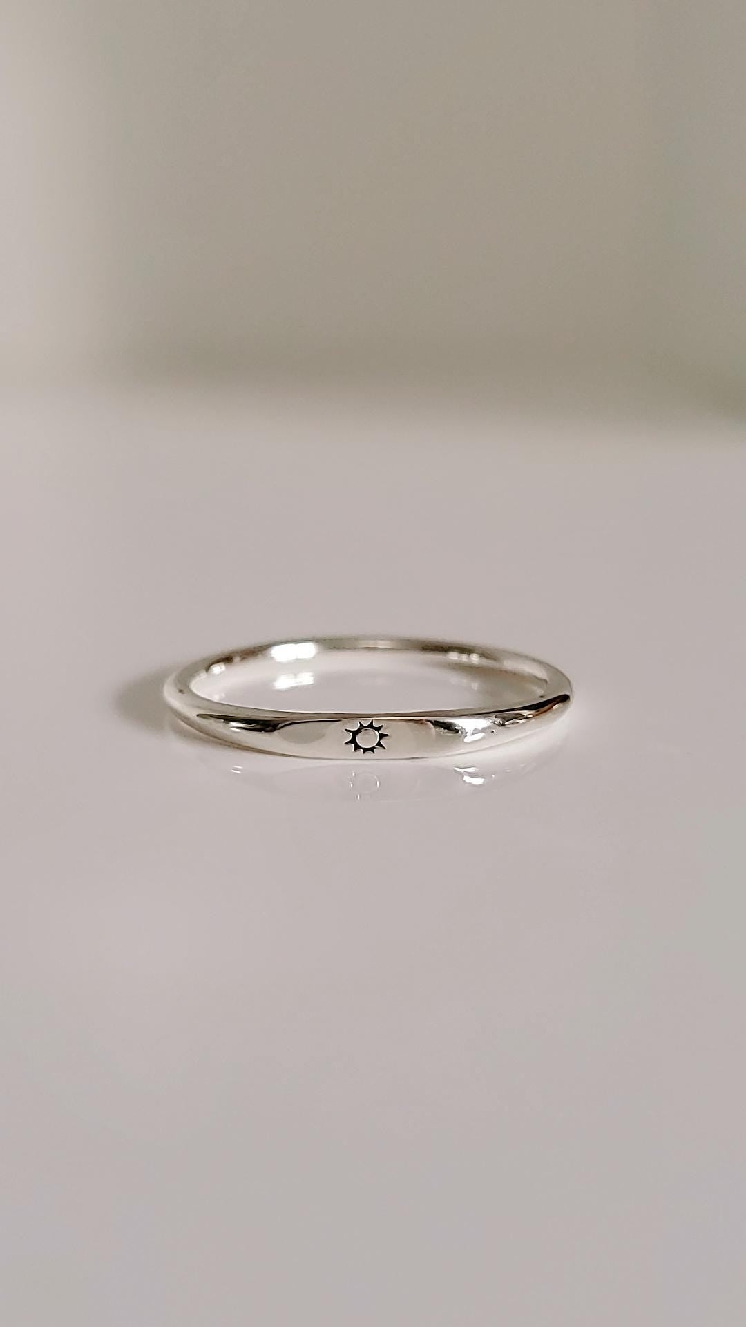 Dainty Sun Ring – 925 Sterling Silver