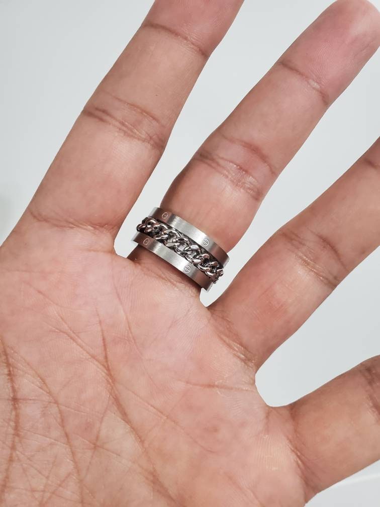 Fashion Inspired Chain Link Band