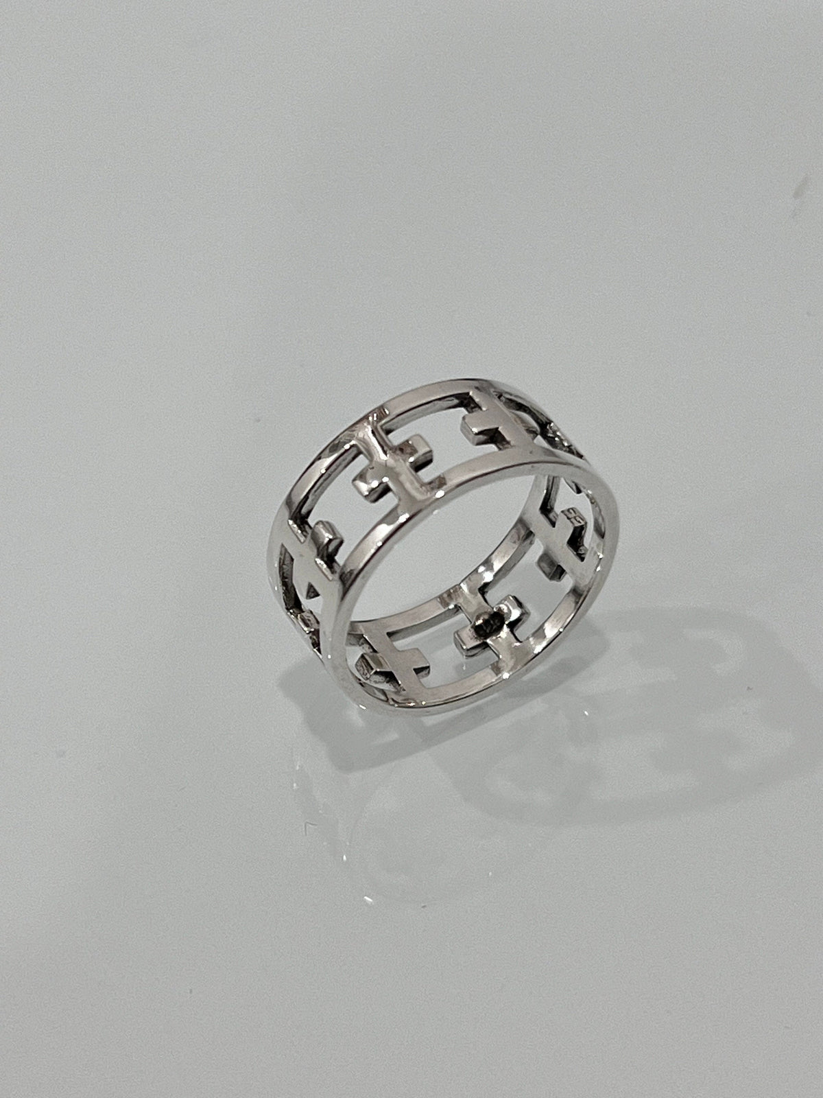 Cross Men's Band – Sterling Silver