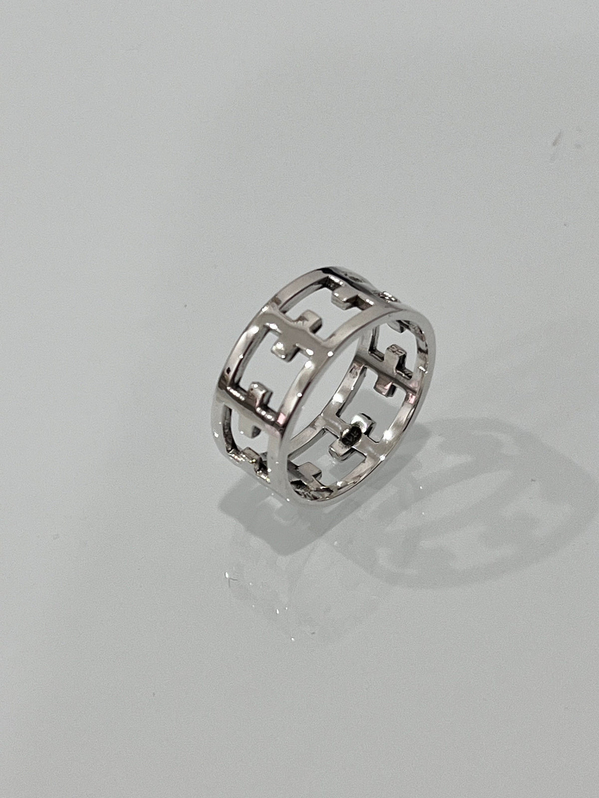 Cross Men's Band – Sterling Silver