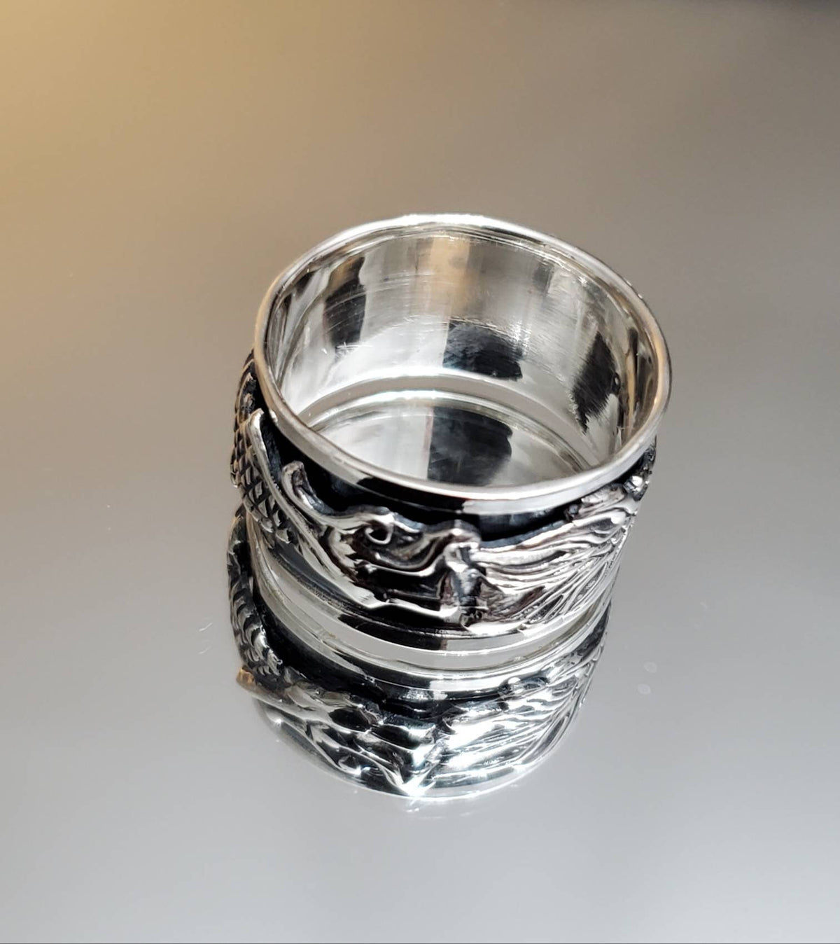 Wide Dragon Spinner Ring – Sterling Silver
