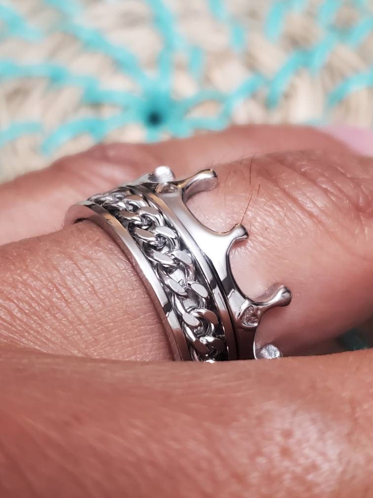 Crown Unisex Ring – Stainless Steel