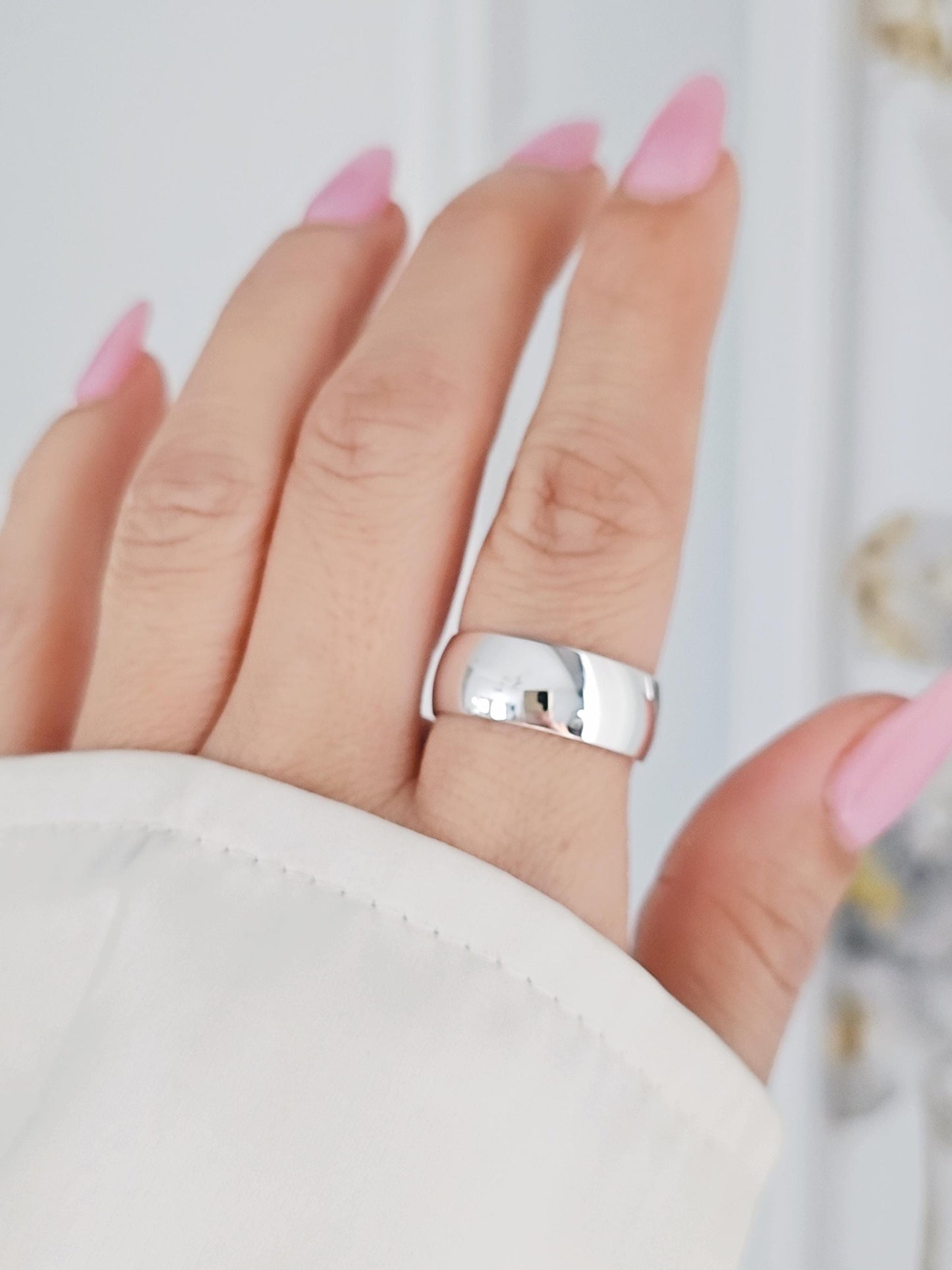 Sterling Silver Band Timeless Elegance in 8mm Solid Silver
