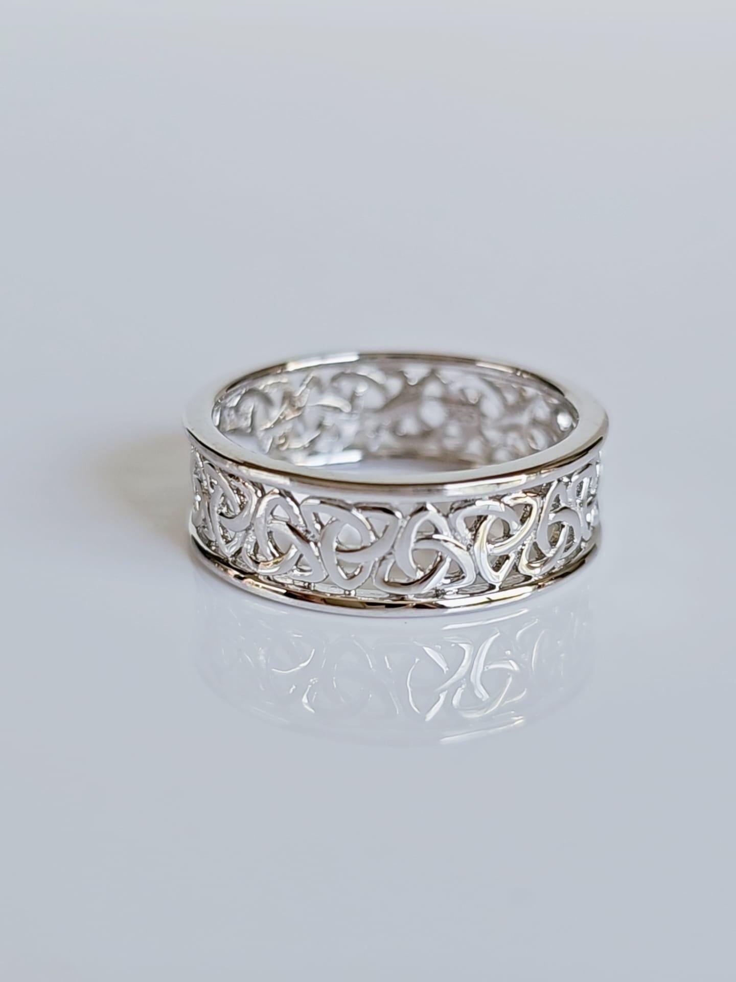Celtic Outer Rims Sterling Silver Ring Timeless Triquetra Elegance with Ancient Heritage