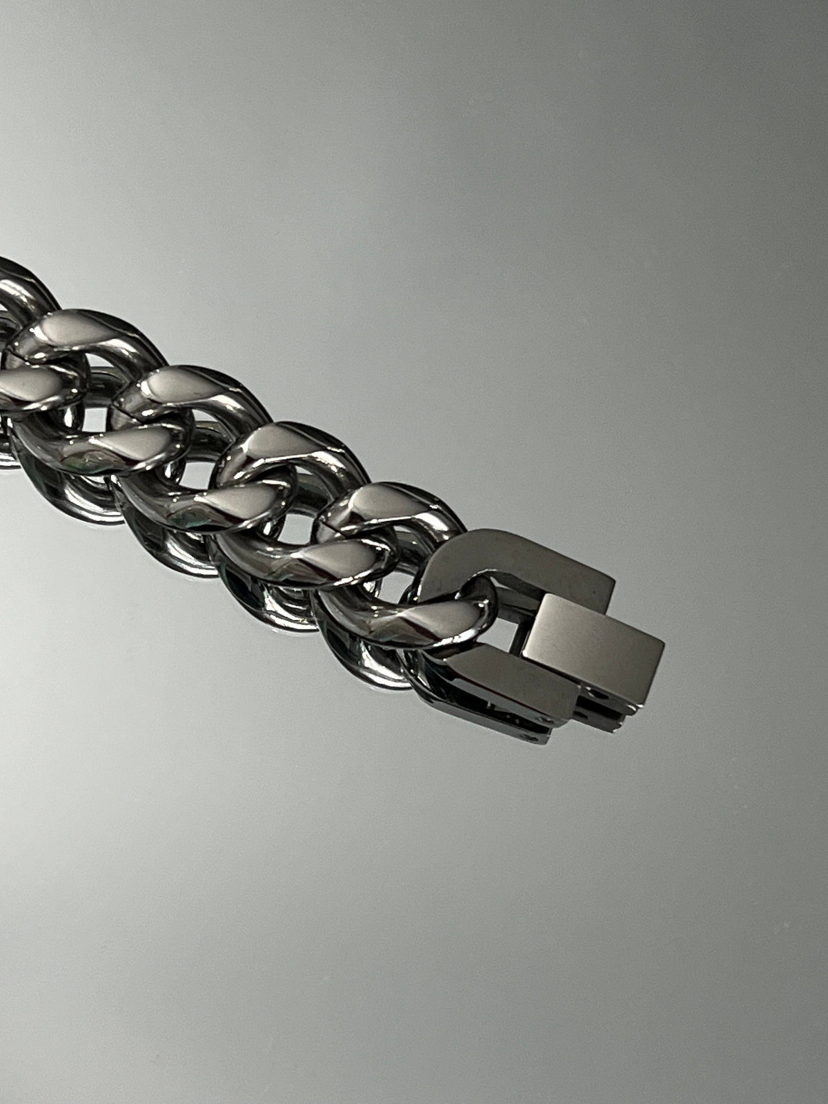 Rugged Cuban Chain Link Bracelet Unisex Bracelet