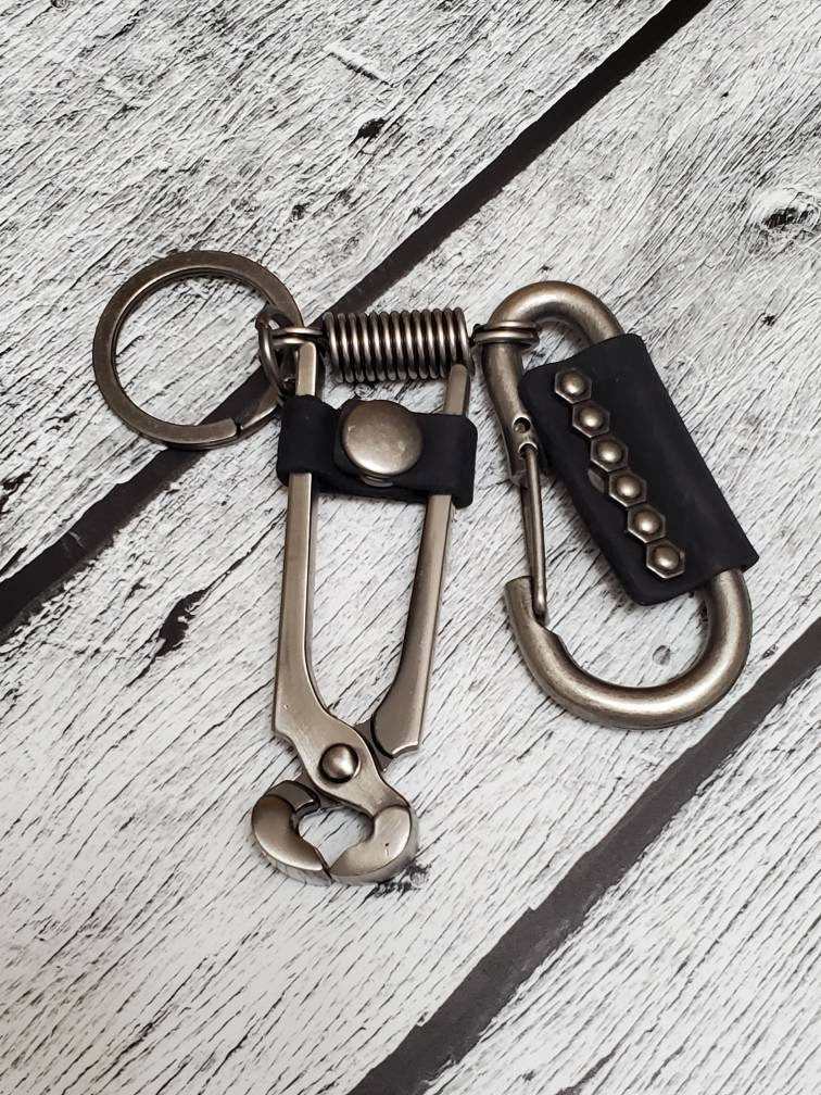 Stainless Steel and Leather Keychain with Wire Cutter - Perfect Gift for Him