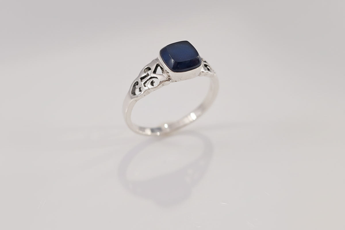 Onyx Ring – Sterling Silver