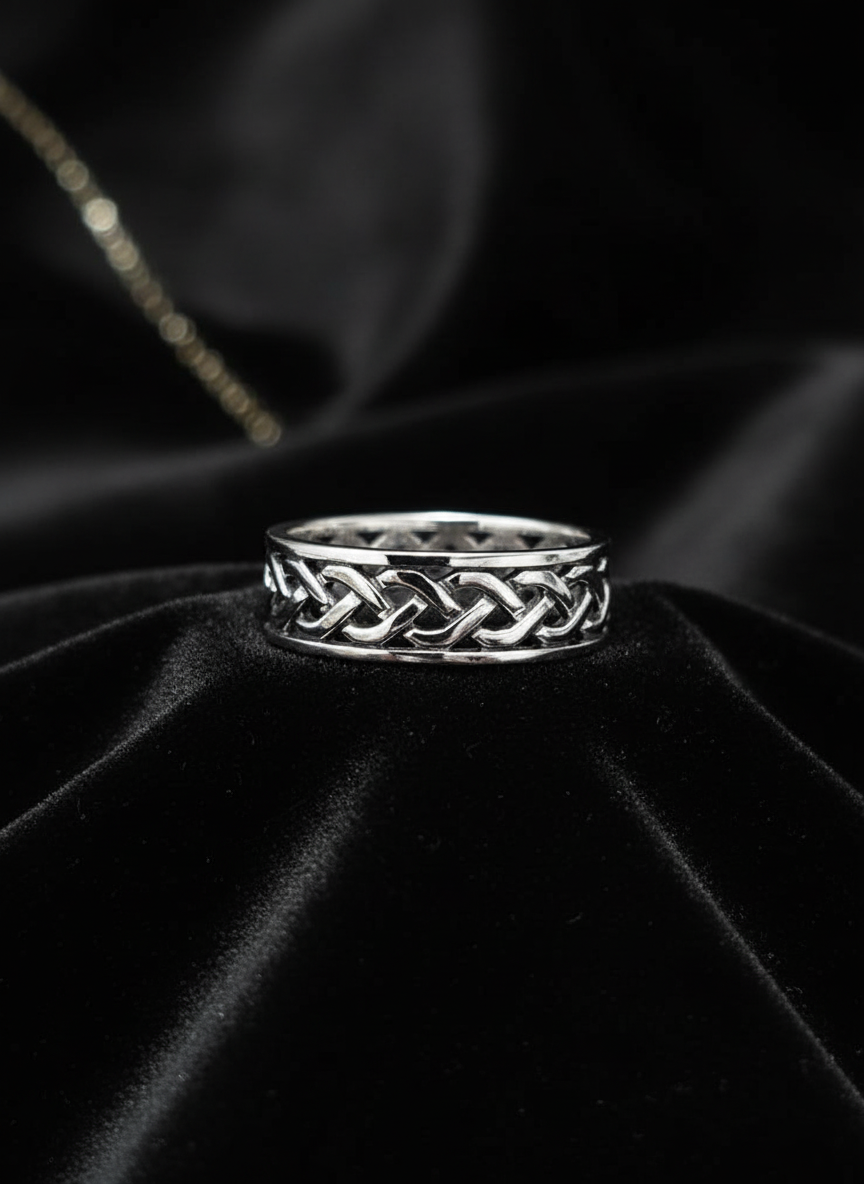 Celtic Woven Ring 925 Sterling Silver 7mm Unisex Wedding Band Oxidized