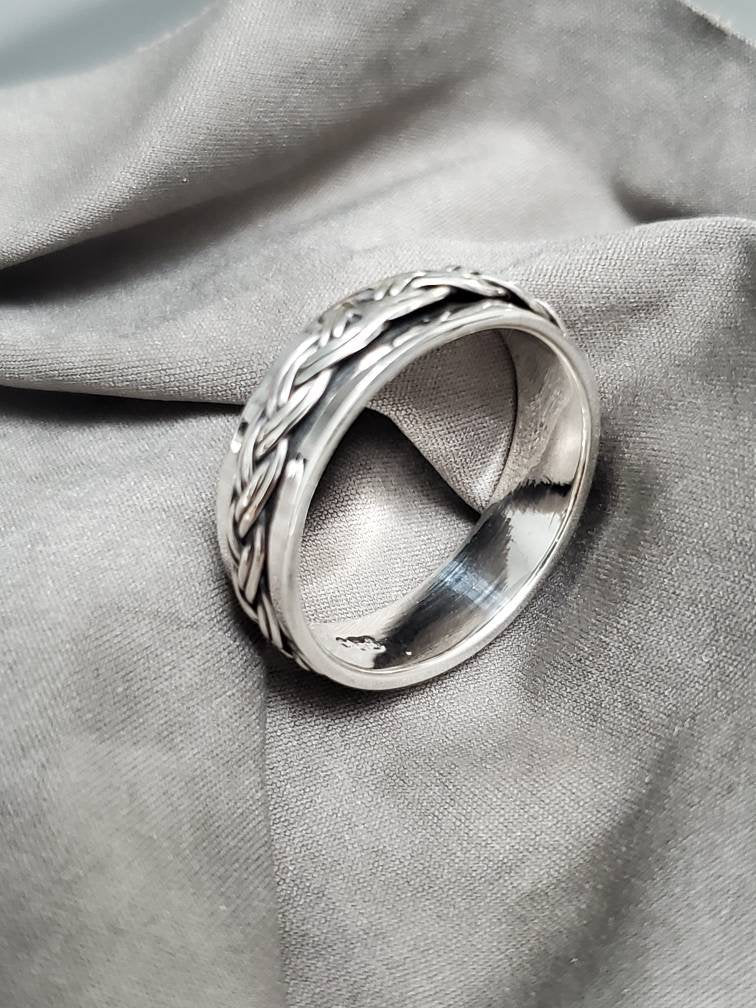 Braided Spinner Ring