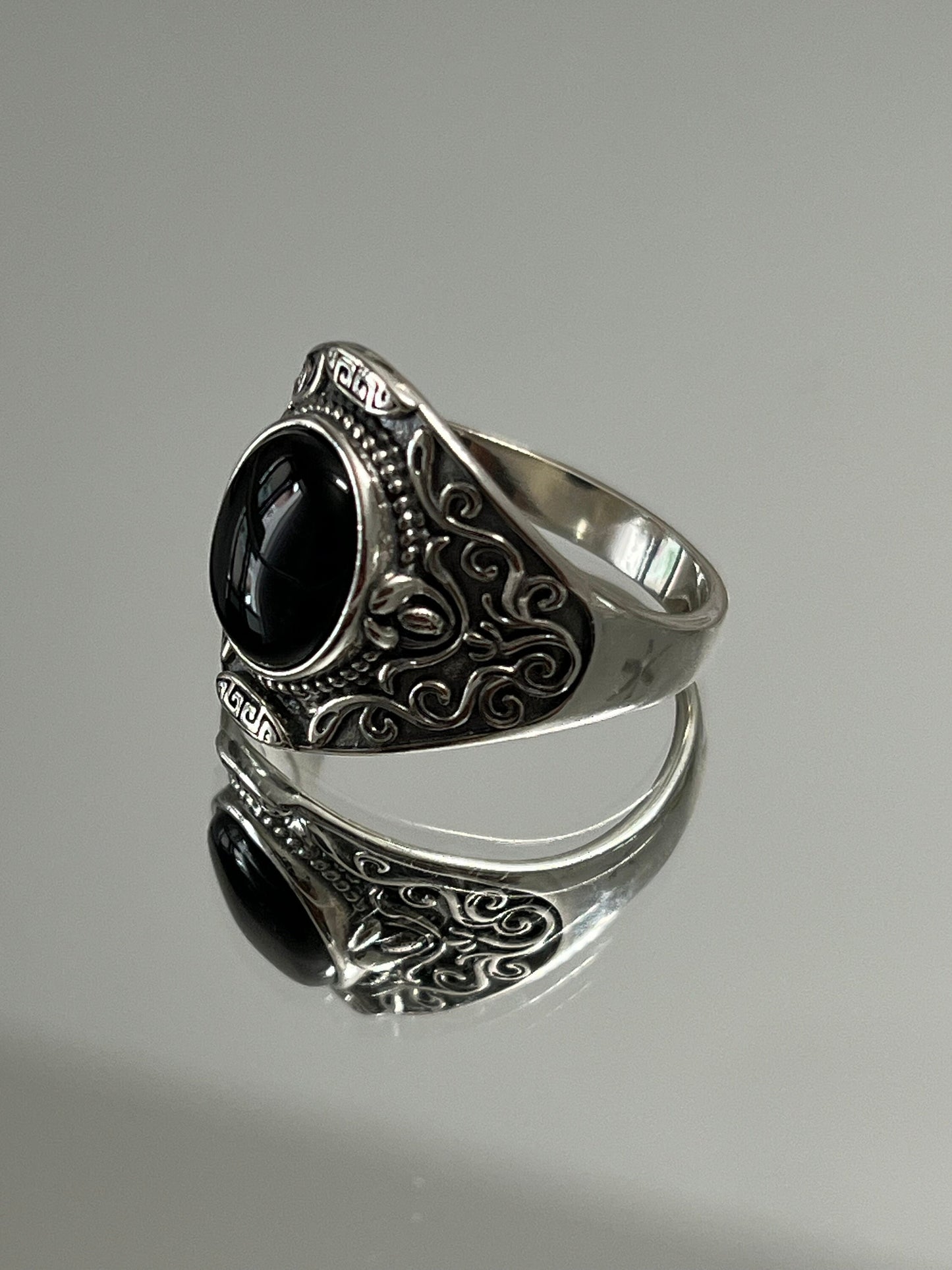 Bohemian Classic Men's Onyx Signet Ring