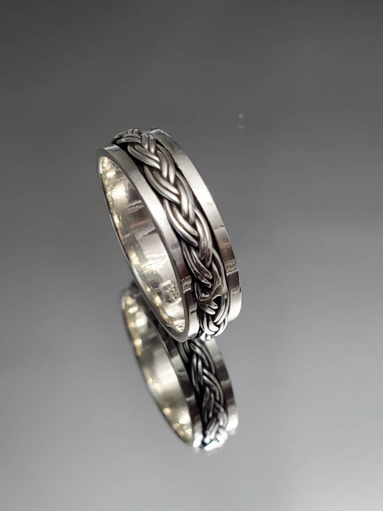 Braided Spinner Ring