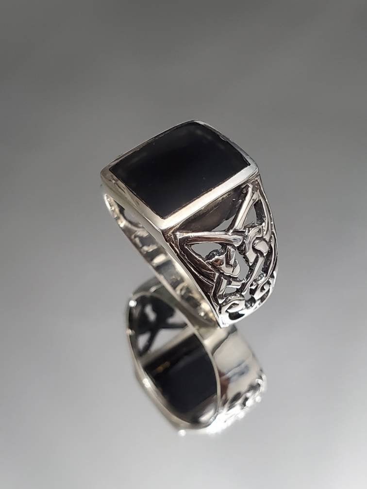 Onyx Celtic Ring