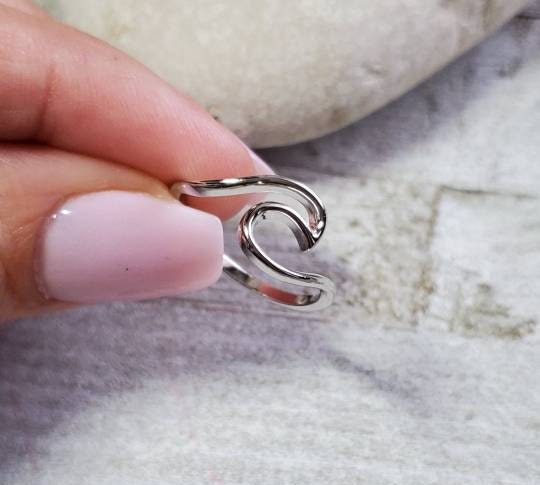 Wave Ring – Sterling Silver